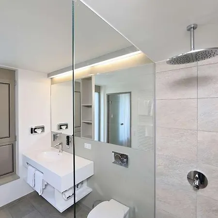 Goldenes Rad Hotel 4*