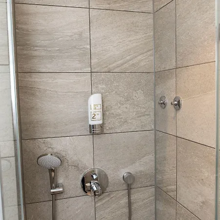 Goldenes Rad Hotel 4*