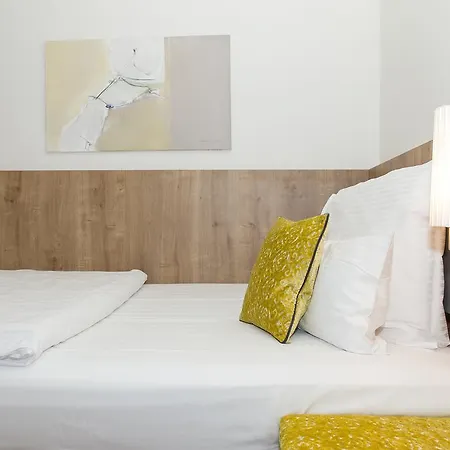 Goldenes Rad Hotel 4*