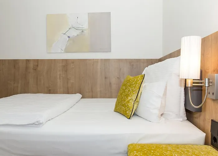 Goldenes Rad Hotel 4*